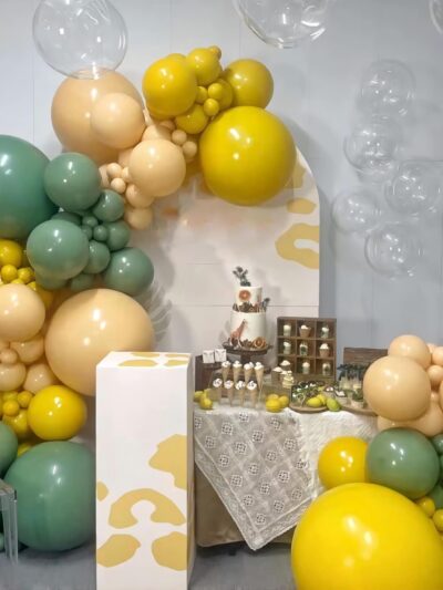 Modern Safari Giraffe Theme Balloon & Dessert Table Decoration
